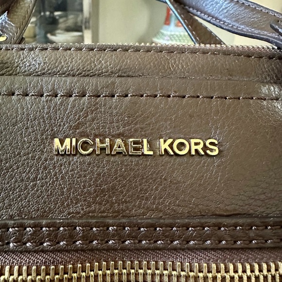 Michael Kors brown leather purse - Picture 4 of 12